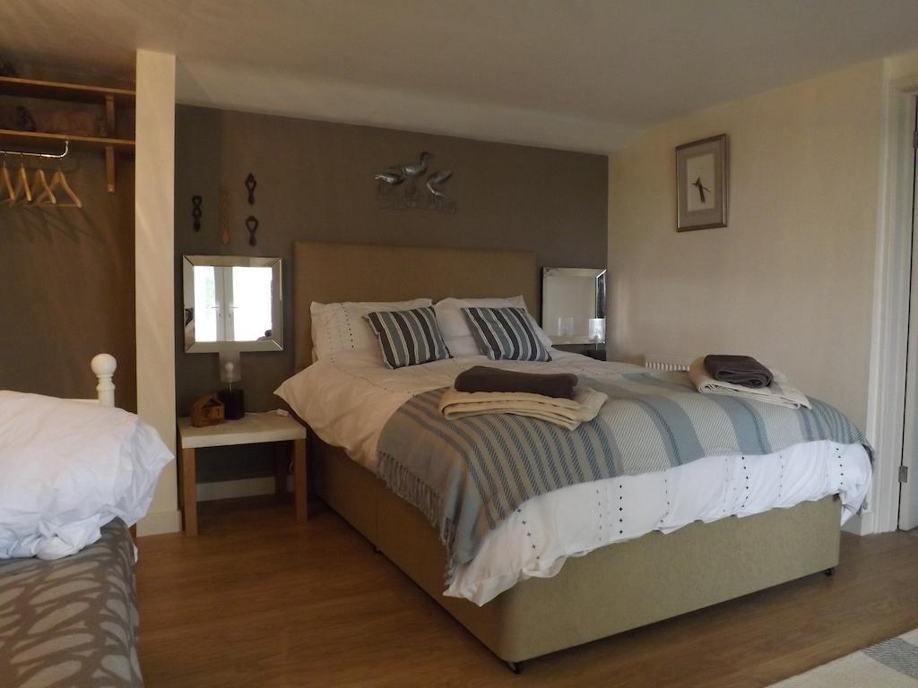 ניו קוואי The Swallows Guest House חדר תמונה